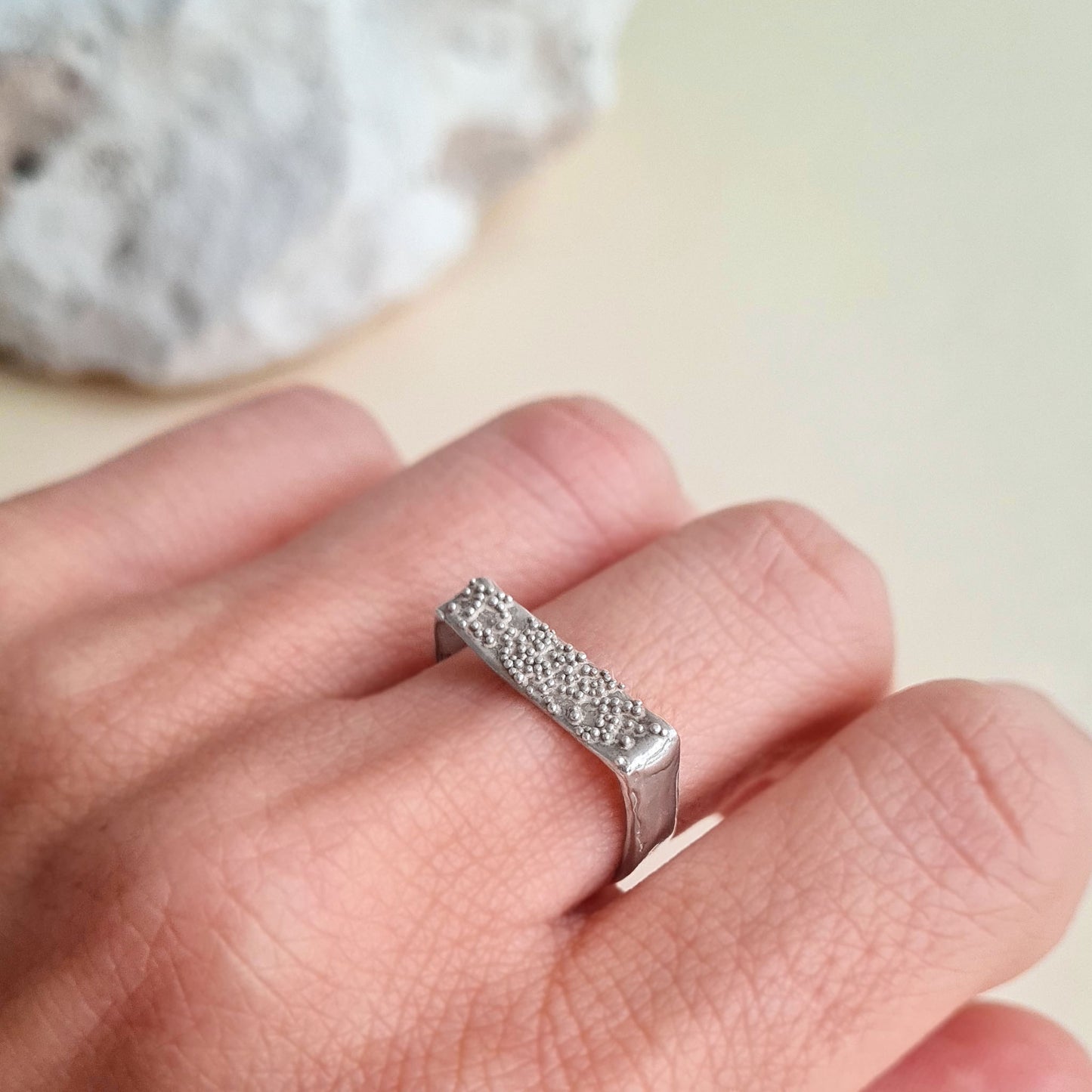 CORALINE - Anello in argento 925 rettangolare e bollicine