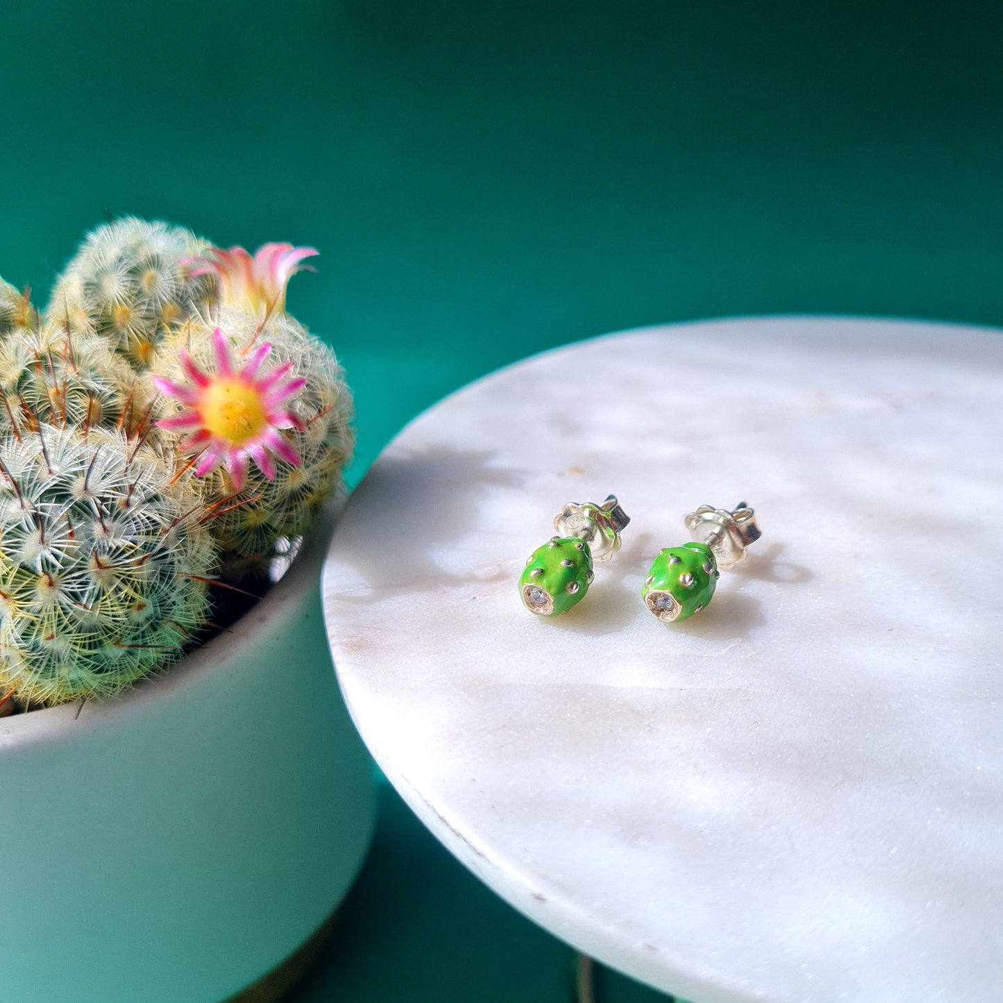 FICHI D'INDIA - Orecchini a lobo in argento 925 con fico maxi verde acido