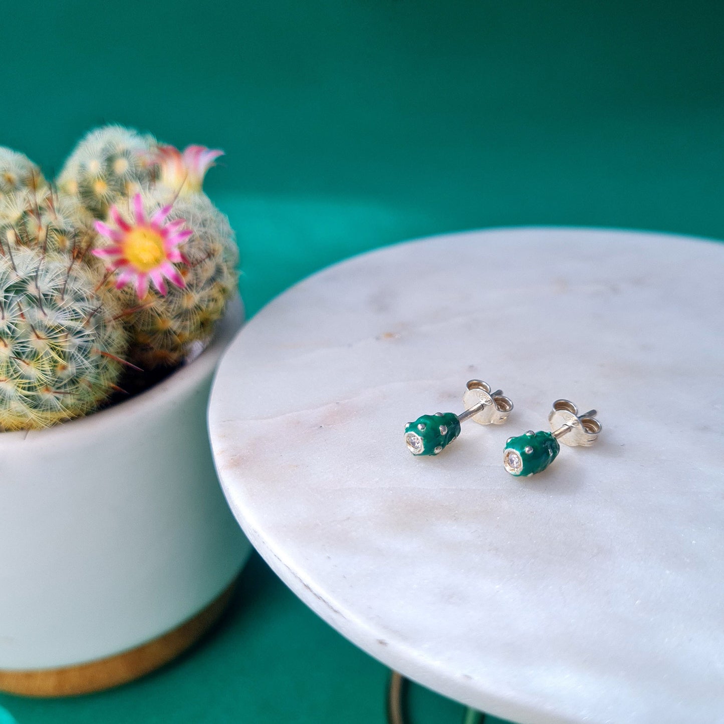 FICHI D'INDIA - Orecchini a lobo in argento 925 con fico mini verde