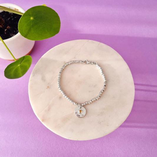 PILEA - Bracciale in argento 925 con pepite, charm pilea e quarzo